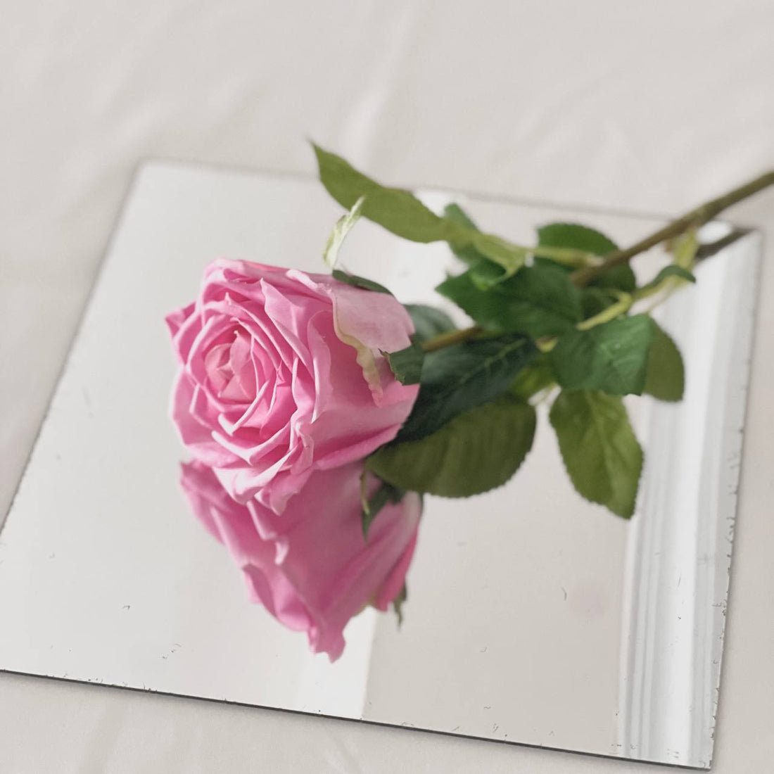 The Science of Silk: How Everrose Achieves Real Feel Floral Realism