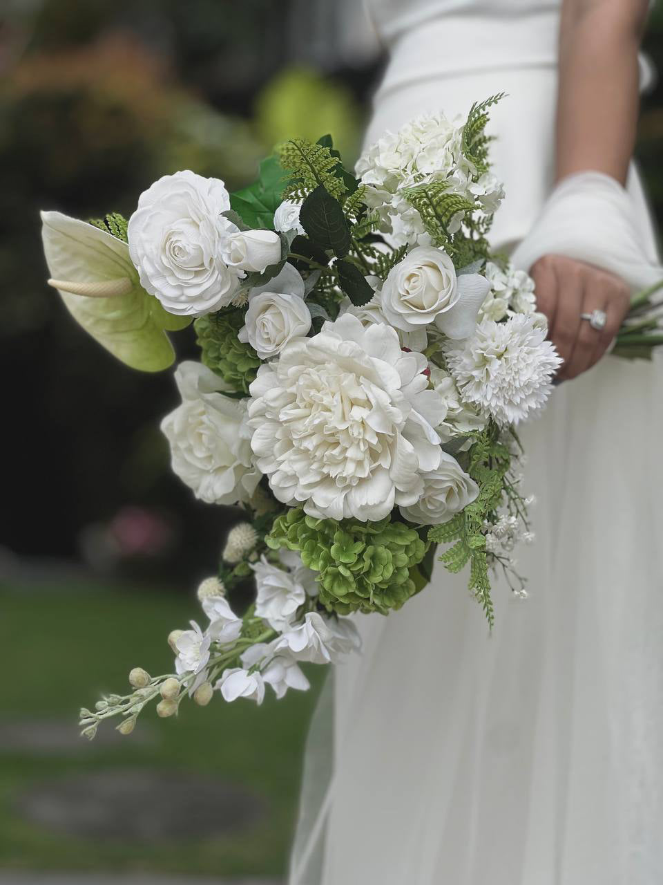 Forever Bridal Bouquets: Beauty That Lasts Beyond the Wedding Day